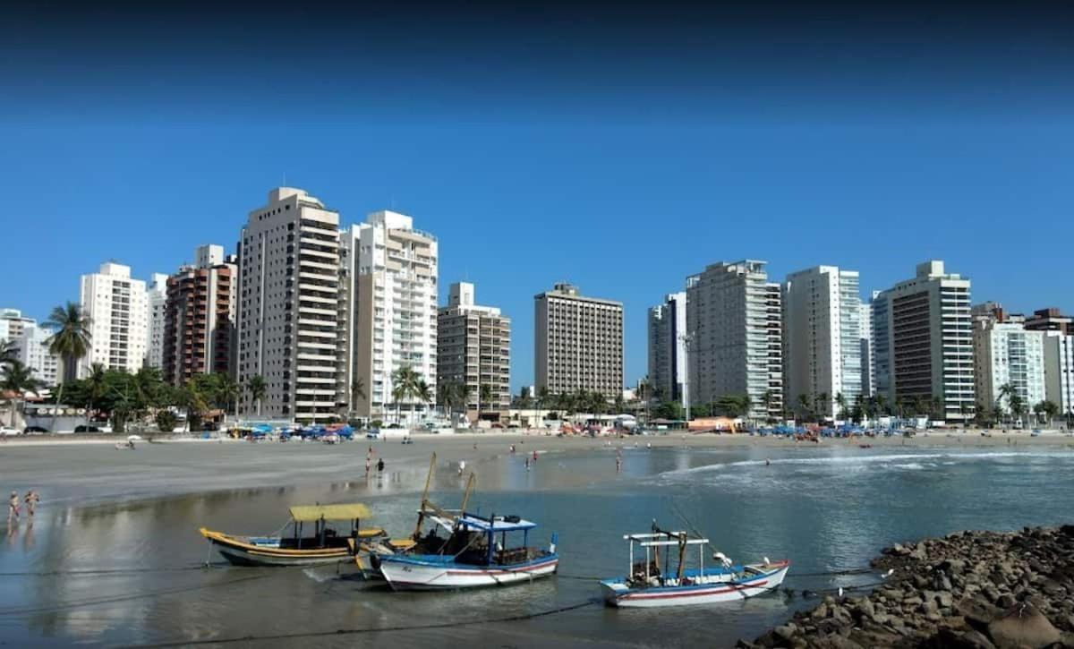 Apto Com Garagem E Lavanderia Em Frente A Guarujá