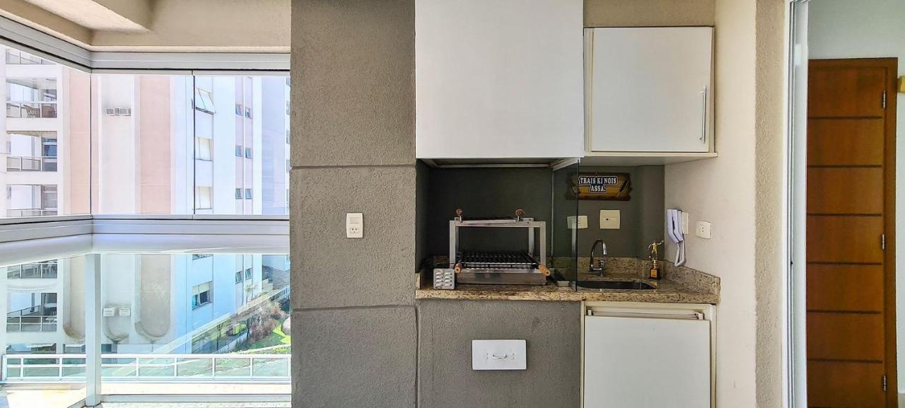 Apto Com Garagem E Lavanderia Em Frente A