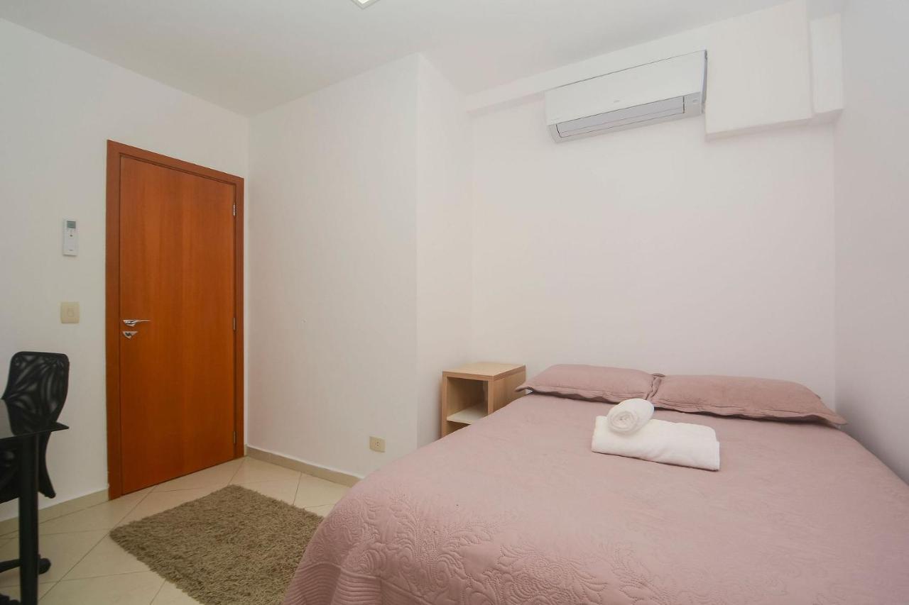 Apto Com Garagem E Lavanderia Em Frente A